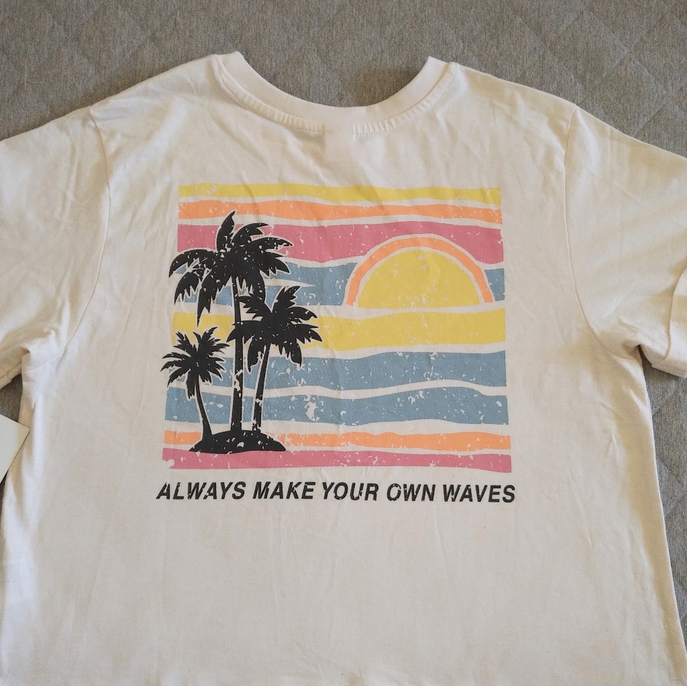 Vibe N' "Always Make Your Own Waves"🌊 Tee - Picture 4 of 12